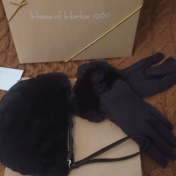 NIB House of Harlow Faux Rabbit Fur Fingerless Gloves Flip Mittens FREE Wristlet - Picture 9 of 16
